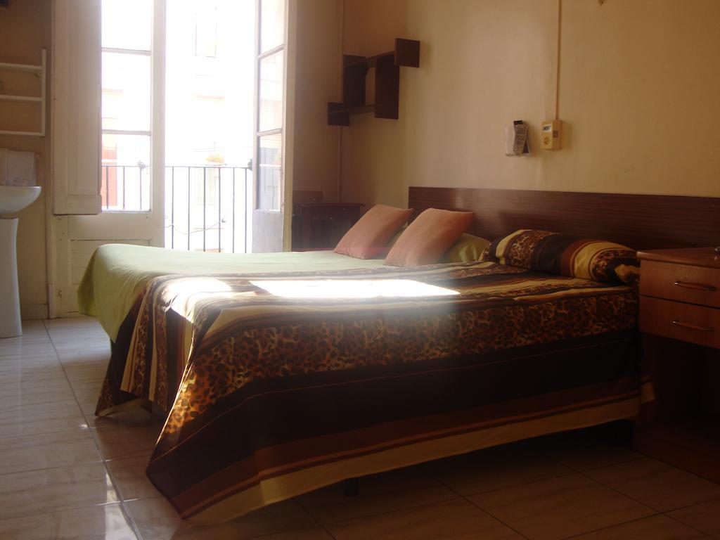 Hostel Turisol บาร์เซโลนา ห้อง รูปภาพ