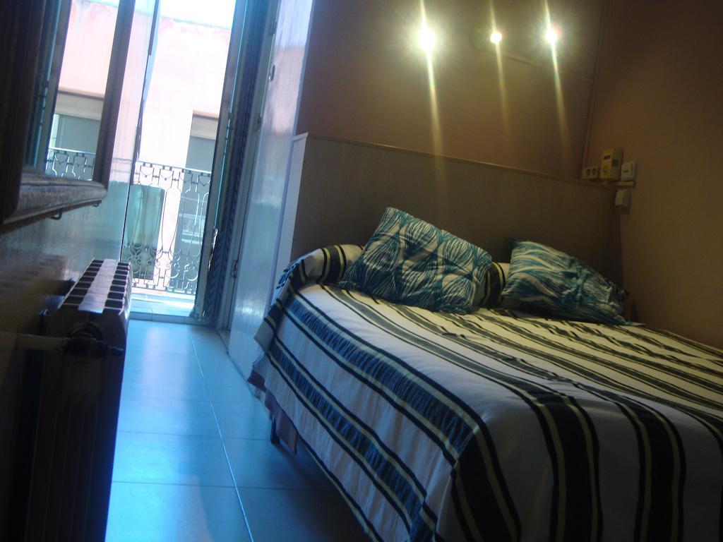 Hostel Turisol บาร์เซโลนา ห้อง รูปภาพ